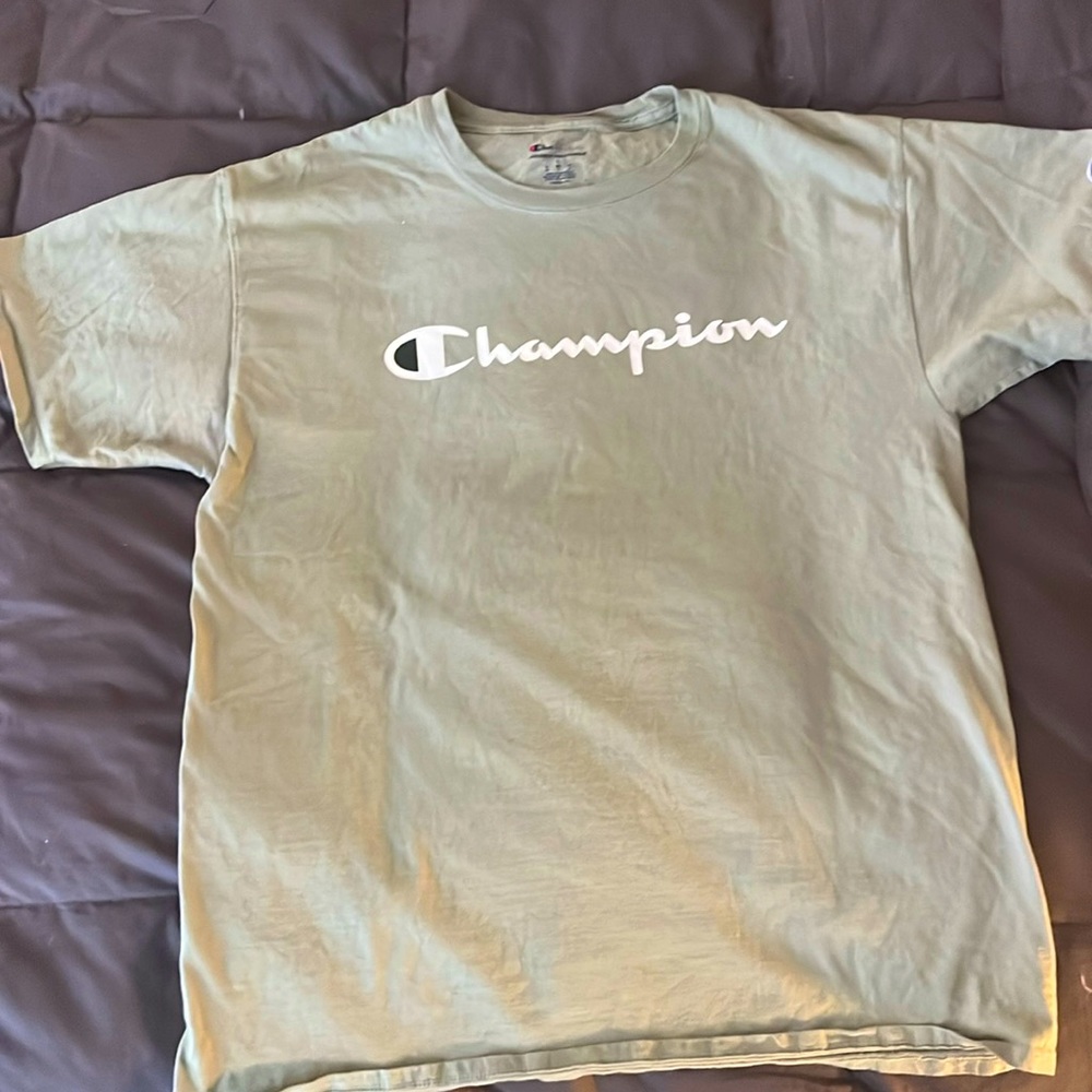 Champion cotton T-Shirt Size L in Moss green